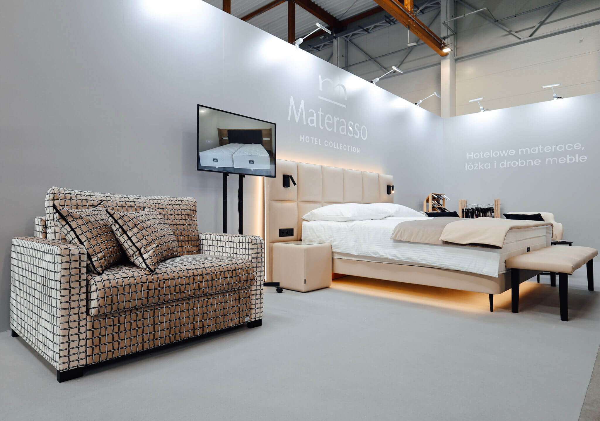 Expozícia Materasso Hotels s hotelovou posteľou a nábytkom na veľtrhu HORECA Kraków
