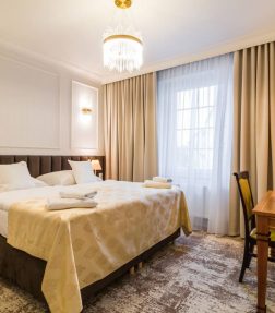1. Hotel Piast, Opole
